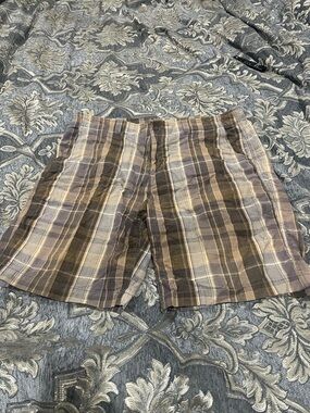 Men's Plaid Flat Front Shorts in Brown and Tan